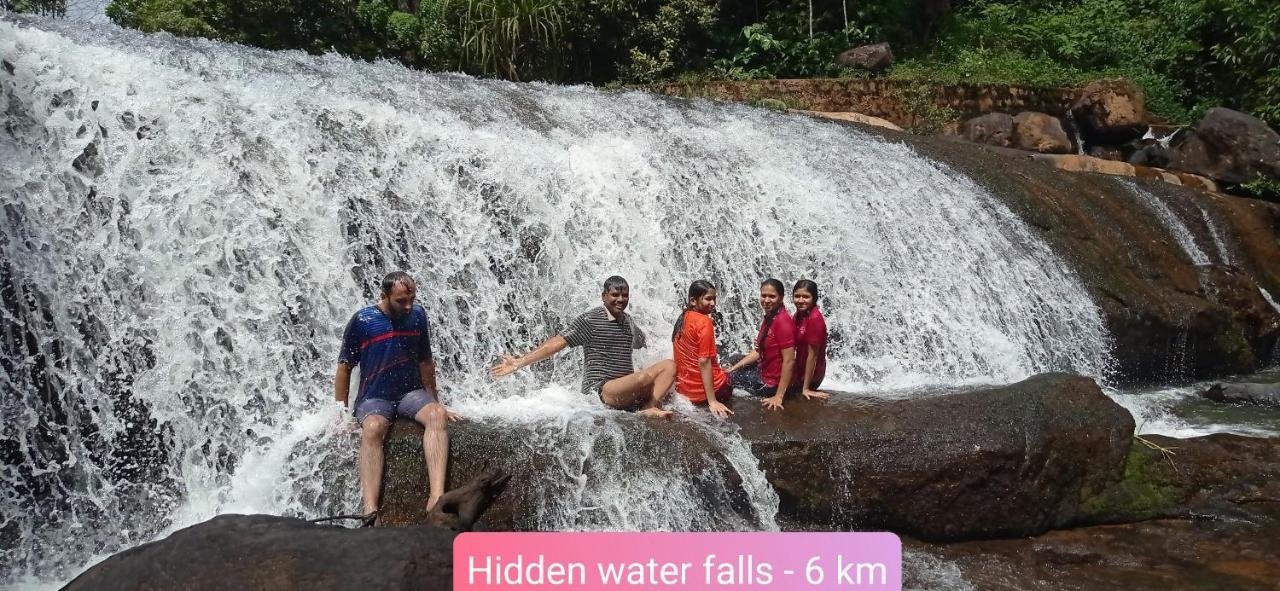 Doddakallu Betta Homestay Coorg Somvārpet Exteriér fotografie