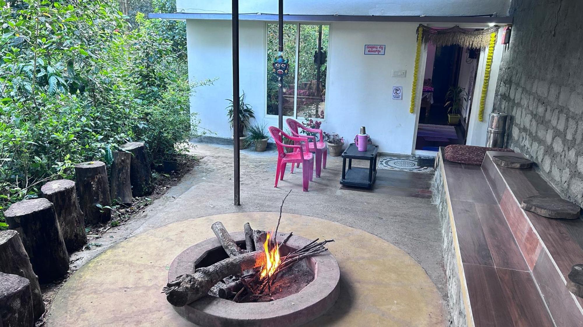 Doddakallu Betta Homestay Coorg Somvārpet Exteriér fotografie